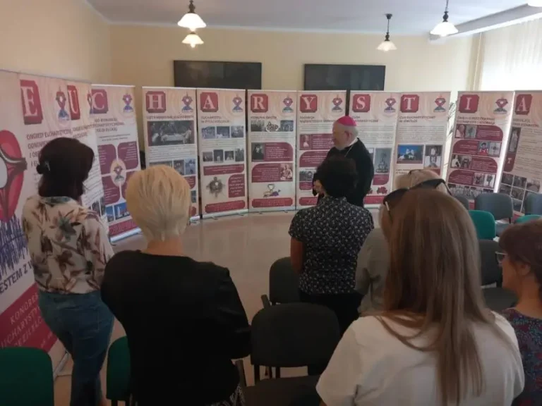 Bez Zegarka Osada nad Jeziorem Rospuda Filipow Czwarty